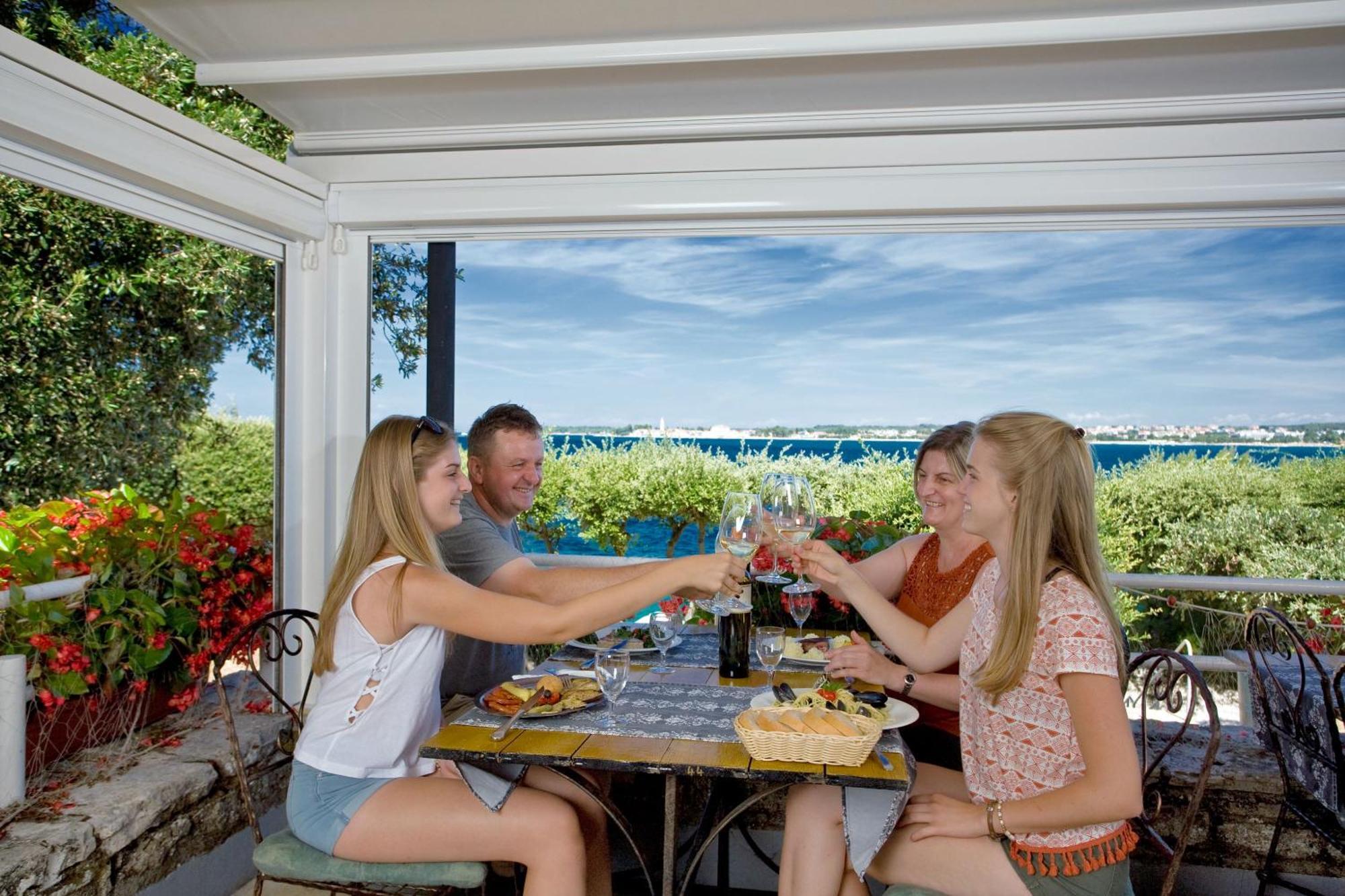 Lanterna Resort Tar-Vabriga Ngoại thất bức ảnh